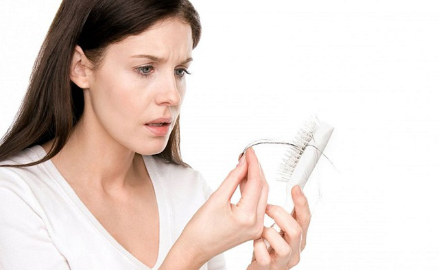 Chống rụng tóc bằng phương pháp tự nhiên đơn giản và hiệu quả tại nhà